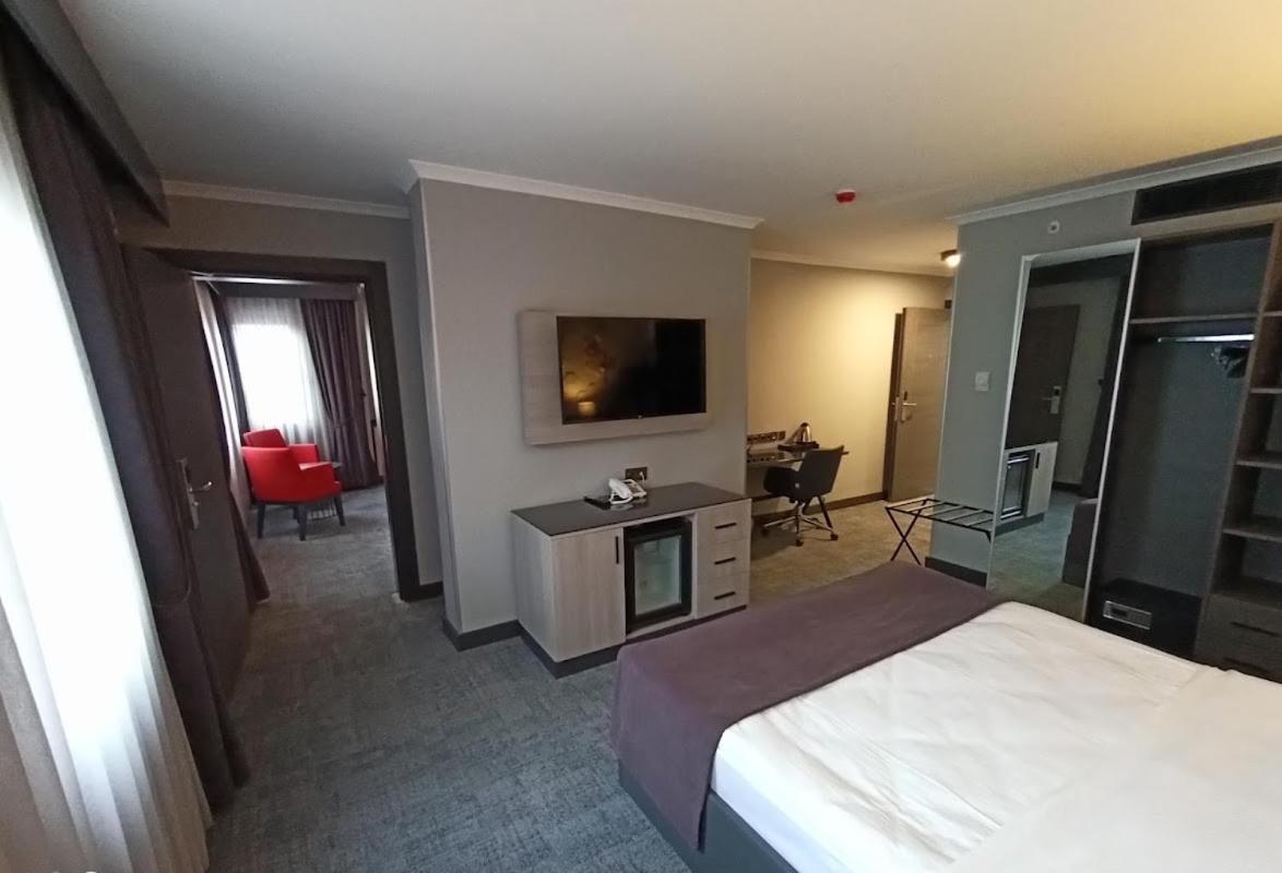 Days Hotel By Wyndham Ankara Cankaya Exterior foto